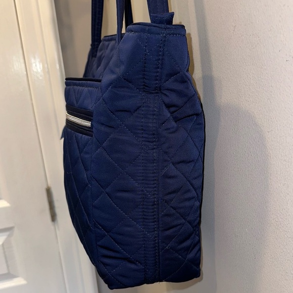 Vera Bradley Classic Navy Small Zippered Tote in Performance Twill - Picture 3 of 9